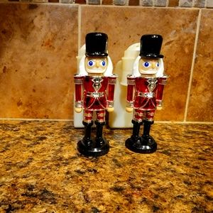 2 Wall flower Plug ins